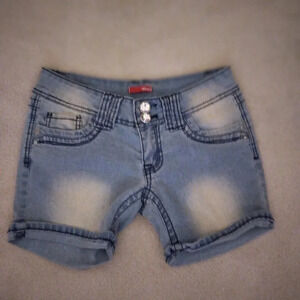 Bongo embellished jean shorts-5 EUC